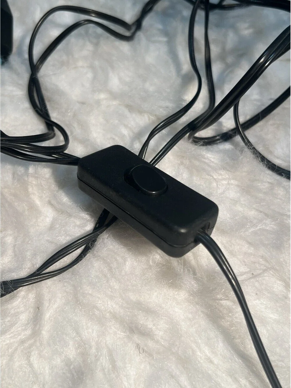 2 Portable Black Lamp: 120V 60Hz HOLMES PRODUCTS CORP.